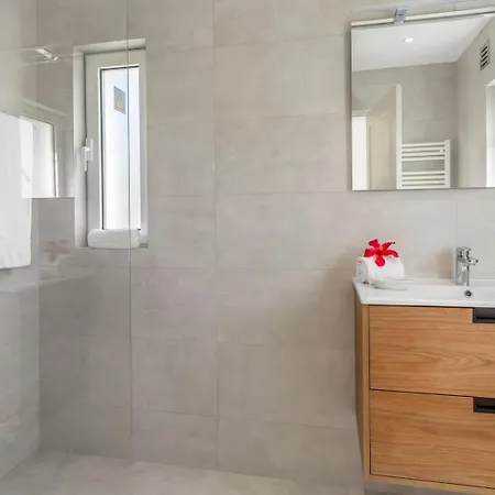 Casa Estrelas 5 Bedroom Private Pool Near Do Carvalho Villa *